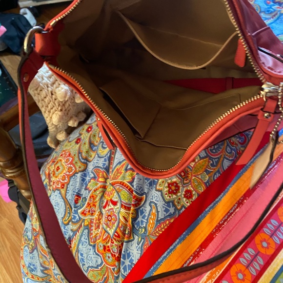 Vintage Coach Daisy Convertible - Picture 4 of 6